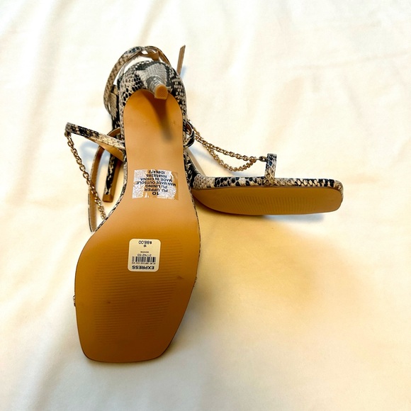 Cute, strappy snake 3.93 inch heels with chain from Express. Size 10 - Picture 5 of 7